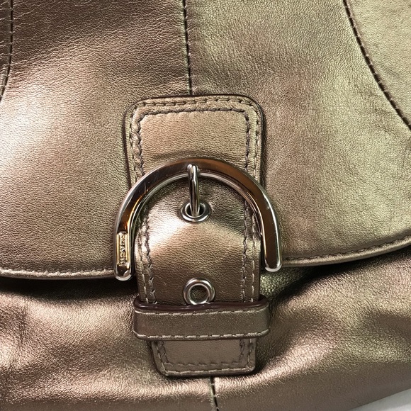 SOLD small Coach flap bag - Picture 5 of 7